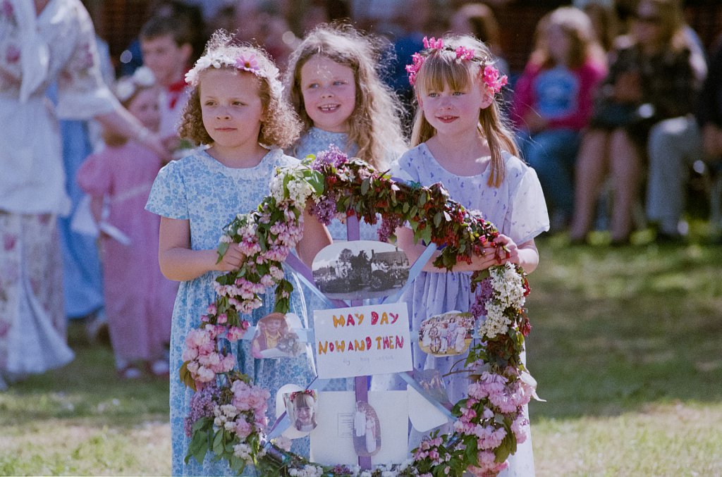 Ickwell May Day 2015