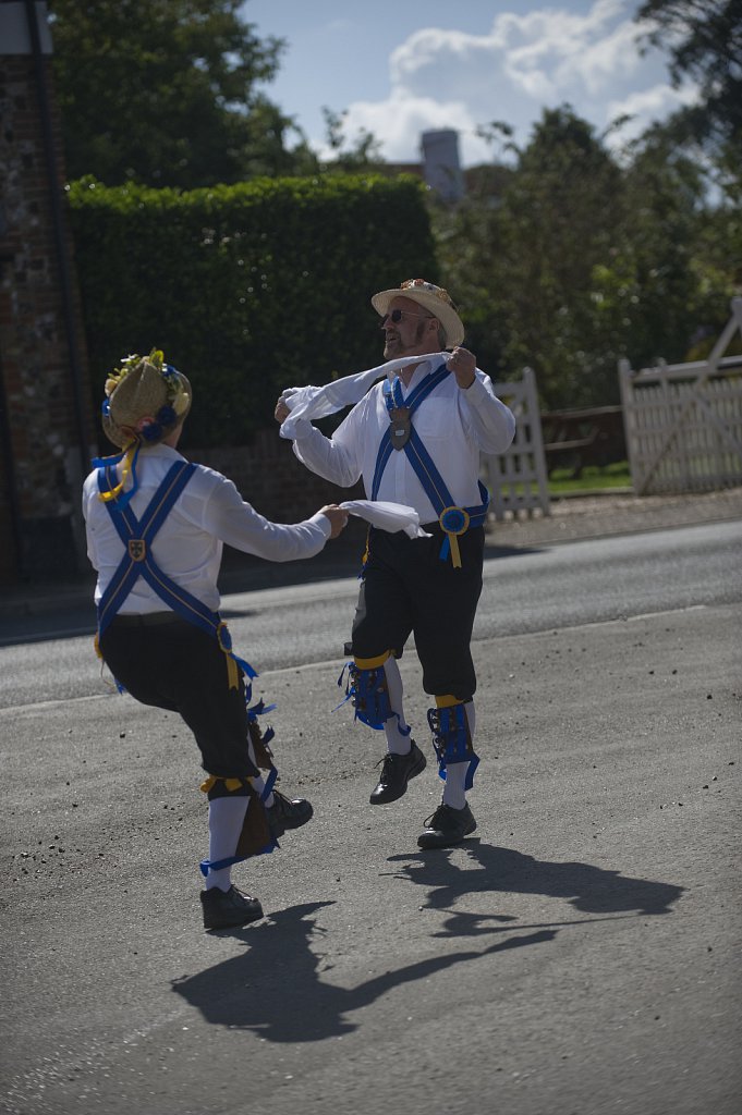 barber-morris-dancers15.jpg