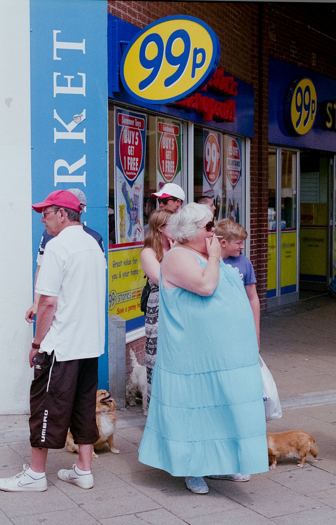 barber-obese-smoking-99p-01.jpg