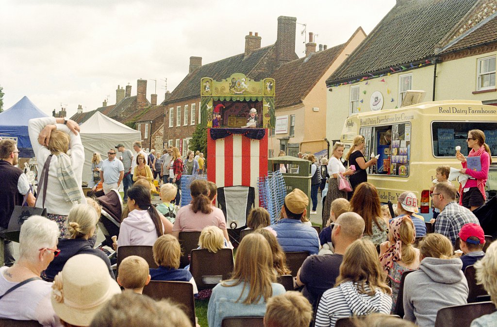 barber-burnham-market-punch-judy-01.jpg