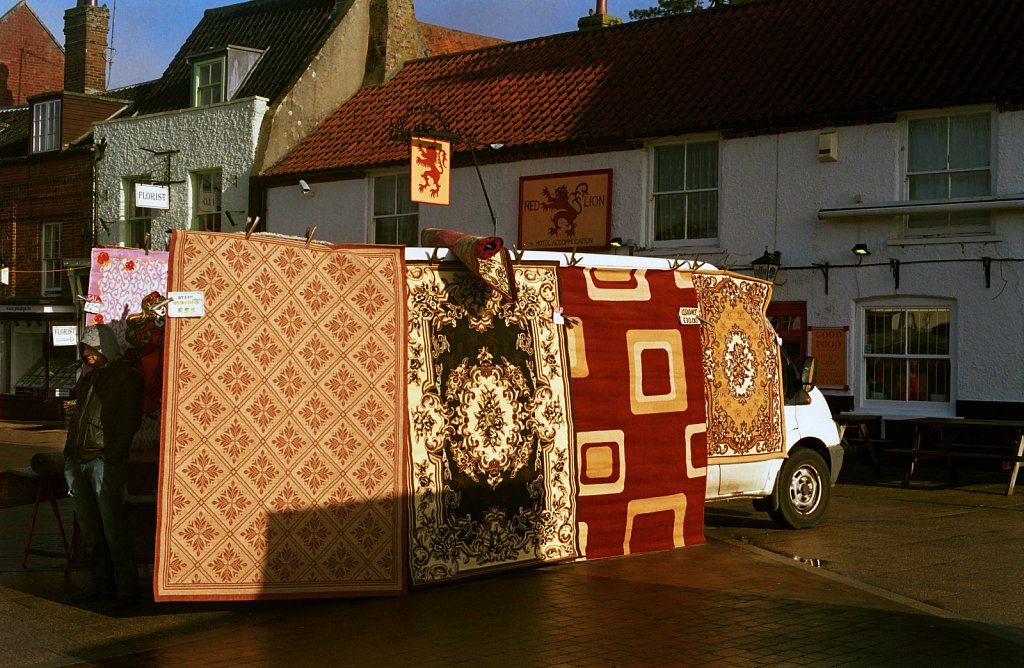 barber-carpet-sales-van02.jpg